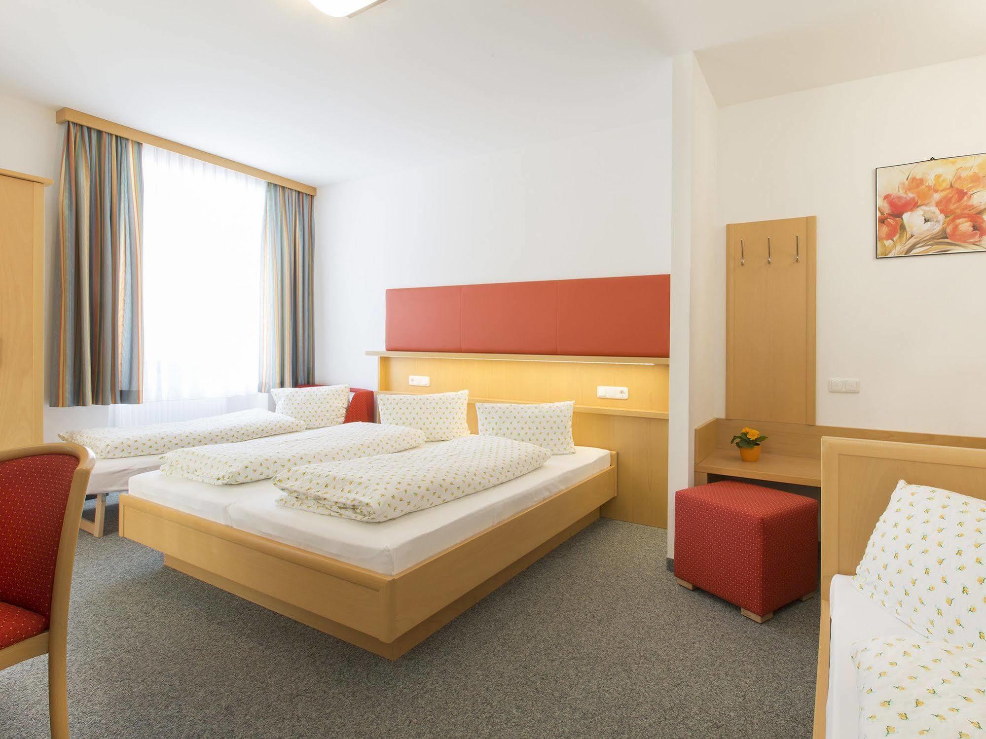 Hotel Gasthof Stefansbruecke Mutters Екстер'єр фото