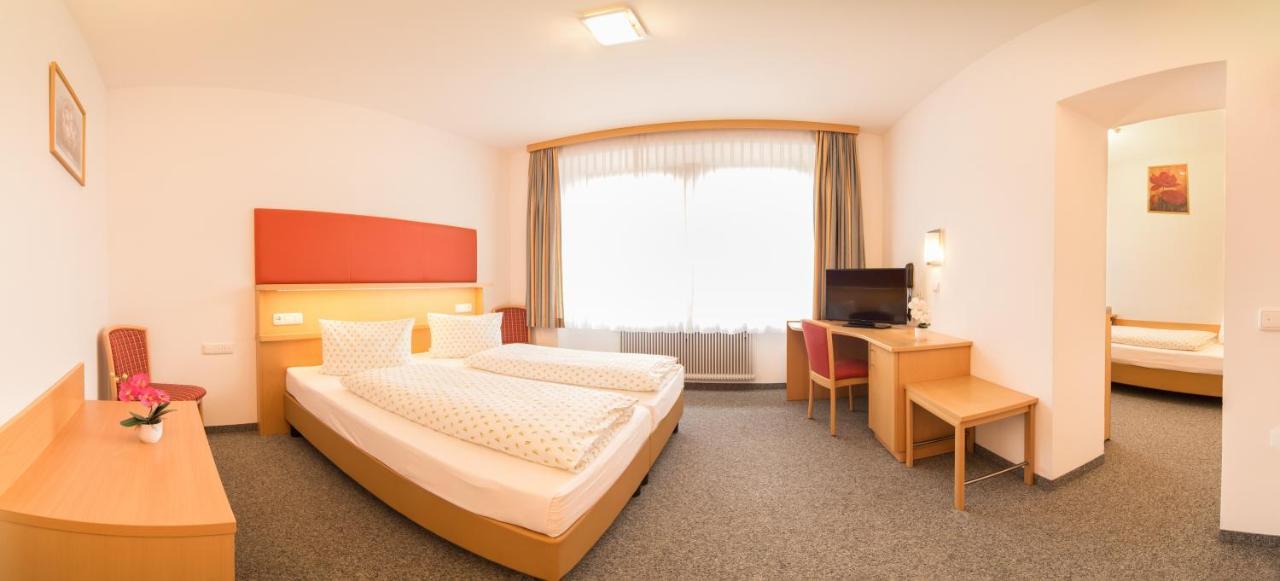 Hotel Gasthof Stefansbruecke Mutters Номер фото